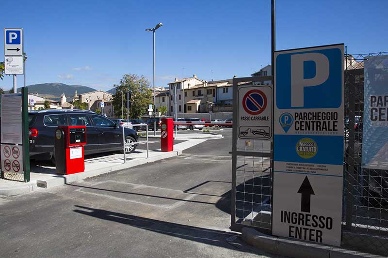 Parcheggio Centrale a Foligno, struttura in Via Pascoli